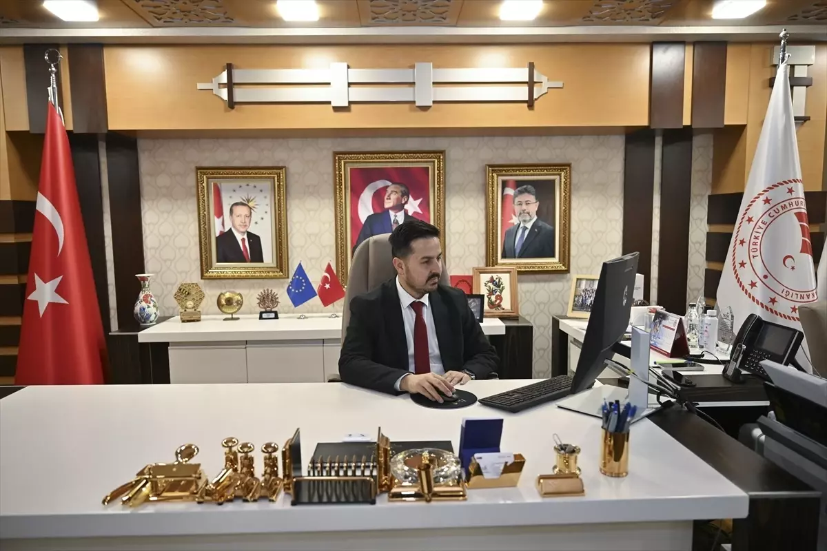 TKDK Başkanı Antalyalı, AA'nın 'Yılın Kareleri' oylamasına katıldı