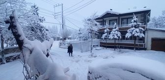 Tokat'ın ilçelerin kar yağışı devam ediyor