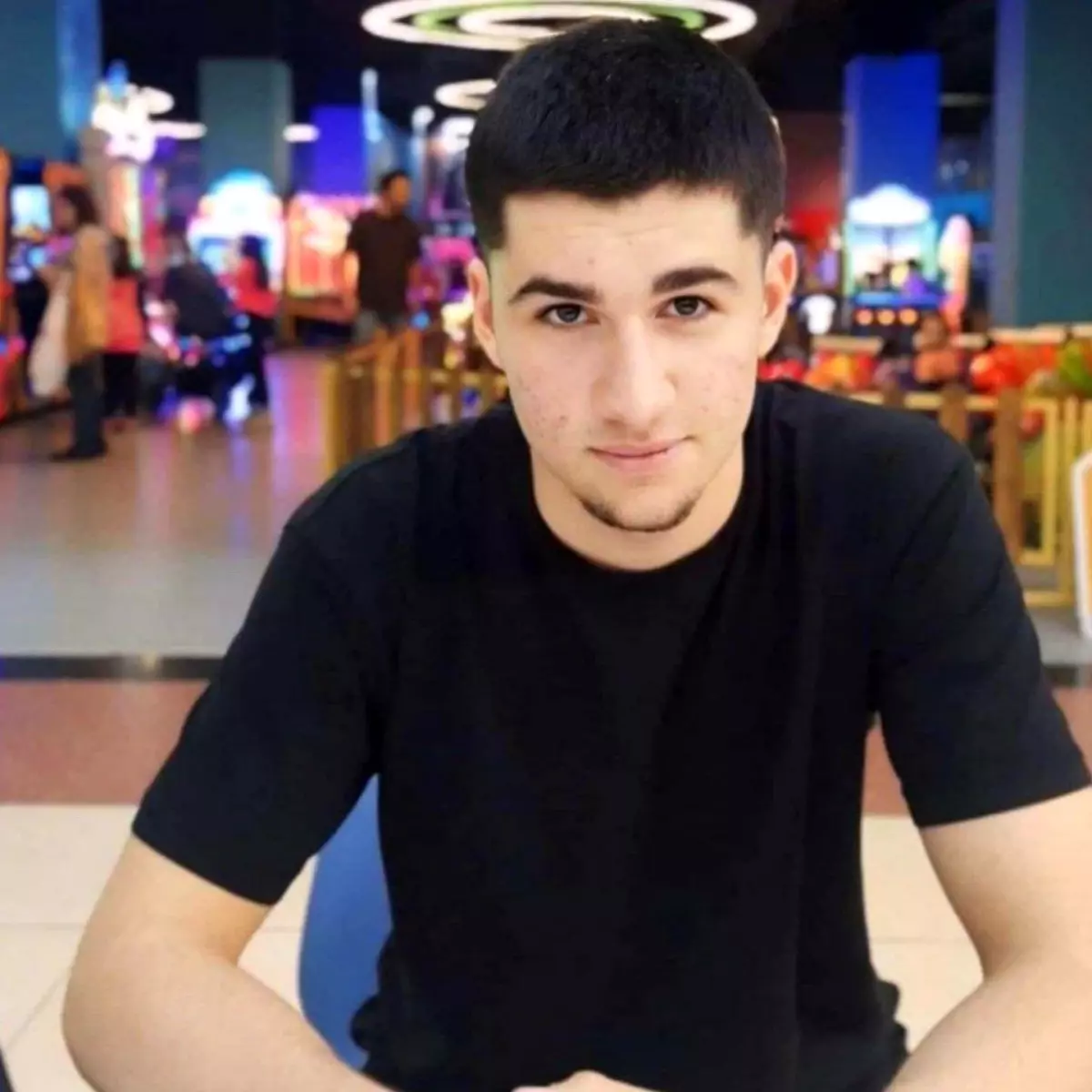 Tokat'ta bıçaklanarak öldürülen gencin davası ertelendi