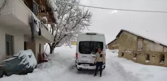 Tokat'ta kar nedeniyle yolu kapanan köydeki diyaliz hastası hastaneye ulaştırıldı