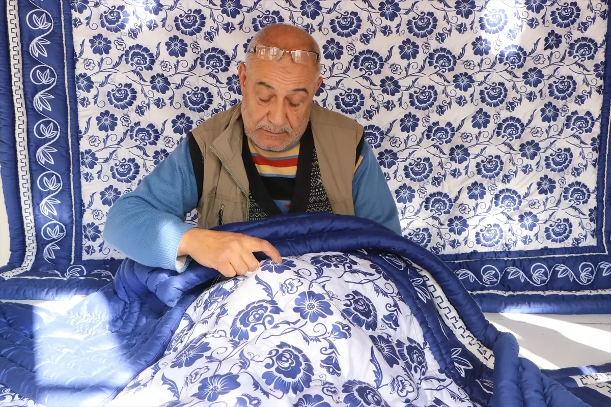 Yarım asırlık yorgan ustası mesleğini kadınlara öğretiyor