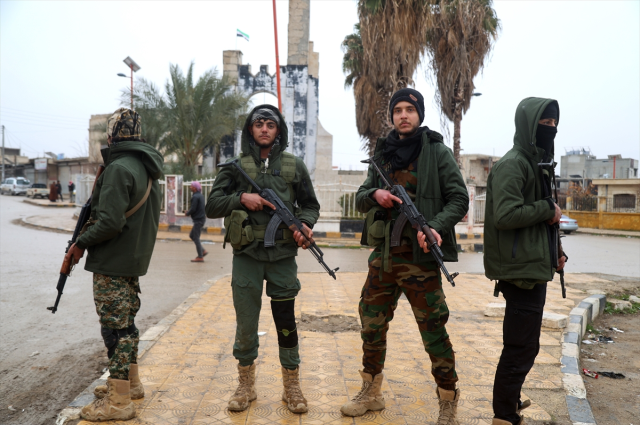 YPG/SDG elements have begun to withdraw from Tabqa, the Syrian army has reached the gates of Raqqa