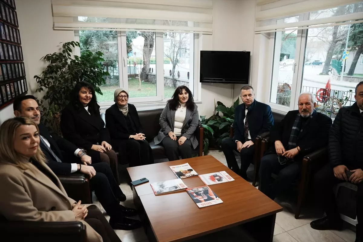 AK Parti Genel Başkan Yardımcısı Uygur, Türkiye Gaziler ve Şehit Aileleri Vakfı ziyaretinde konuştu Açıklaması