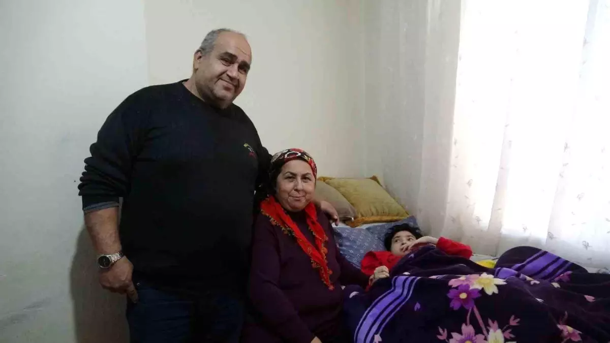 Baldızının vasiyetine 10 yıldır 'evlat' gibi bakıyor: 'Yaşamaz' dediler, canları oldu