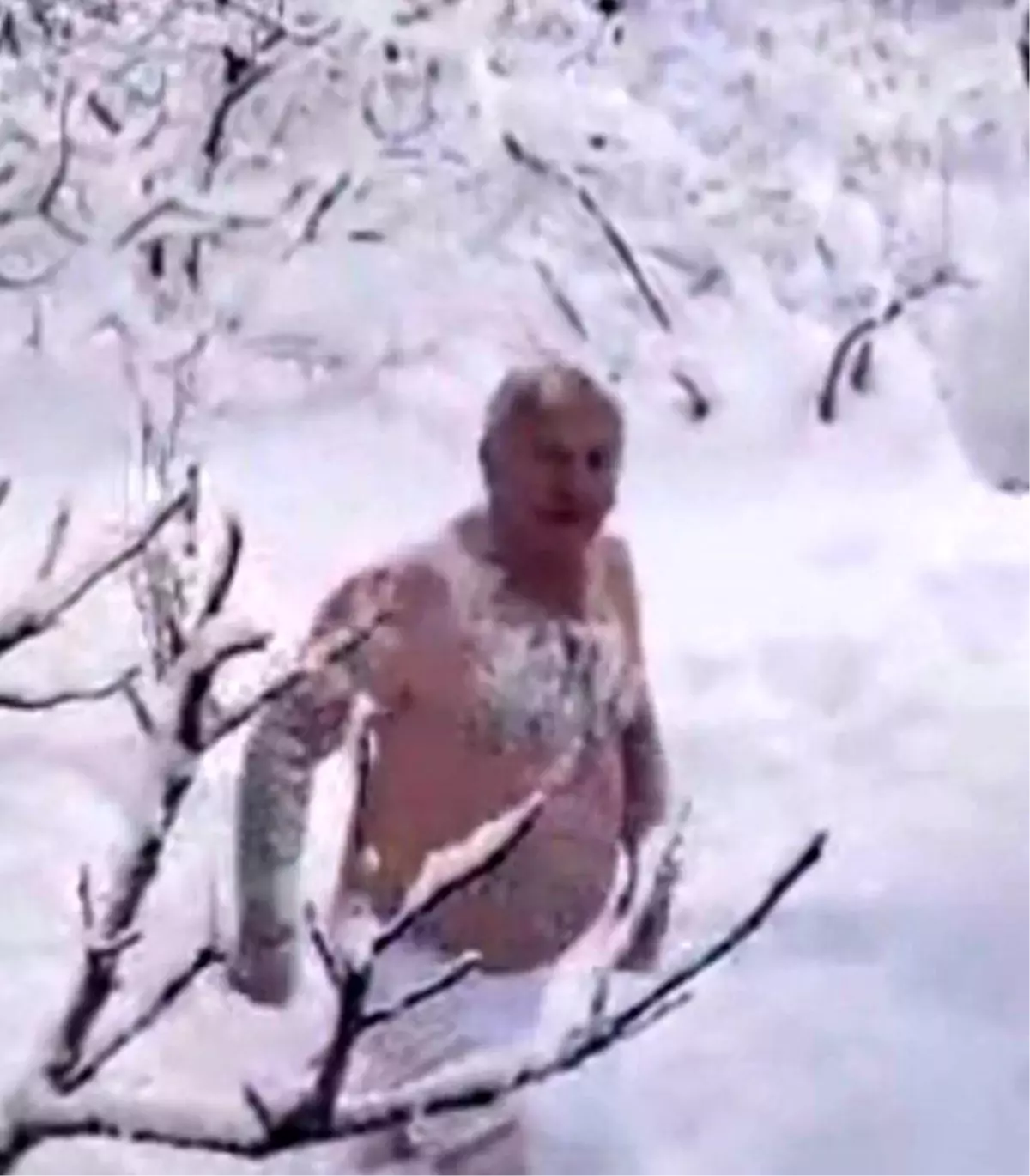 "Denize giremedik bari karda yüzelim" dedi, karda kulaç attı