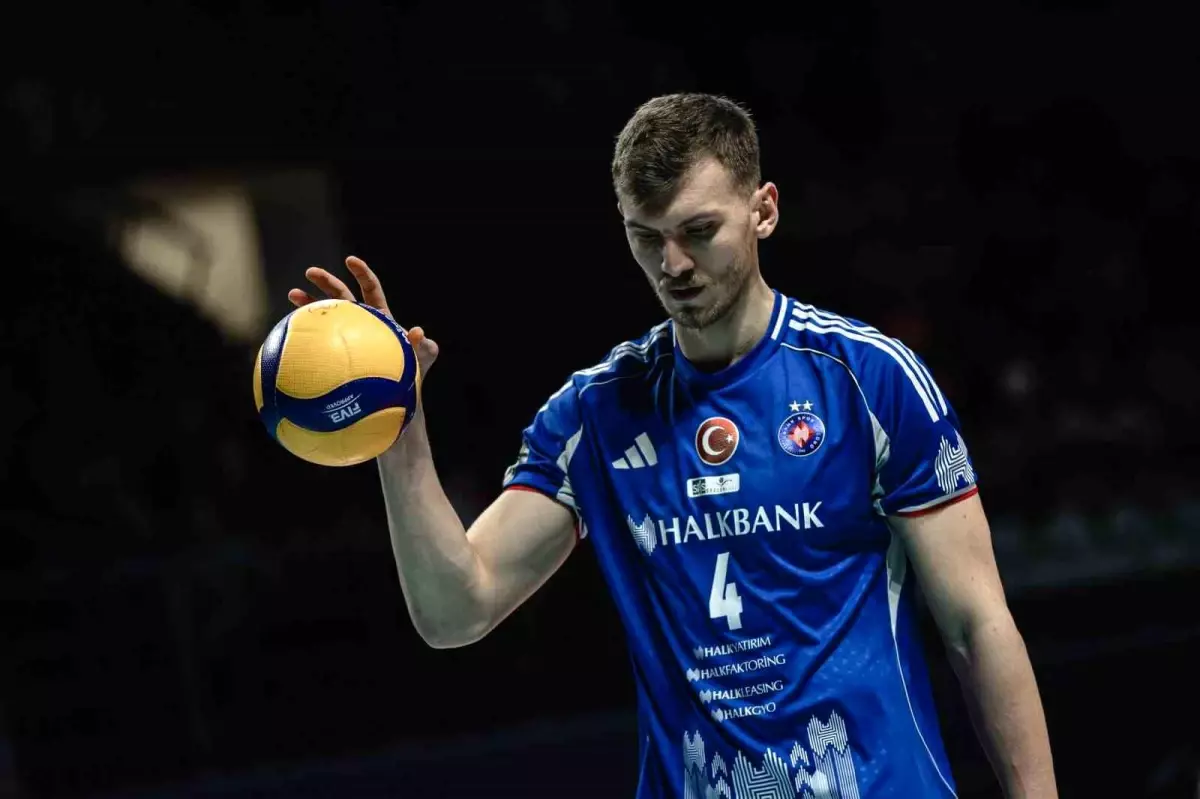 Efeler Ligi: Galatasaray: 3 Halkbank: 0