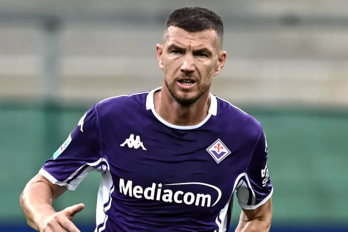 Görüşmeler başladı! Edin Dzeko geri dönebilir