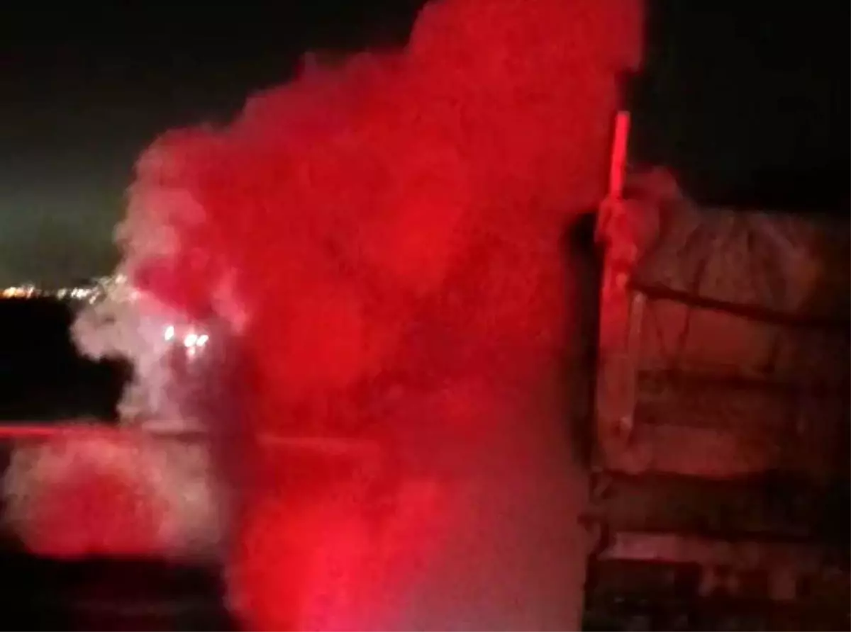 Malatya'da amonyum nitrat yüklü tırda korkutan yangın
