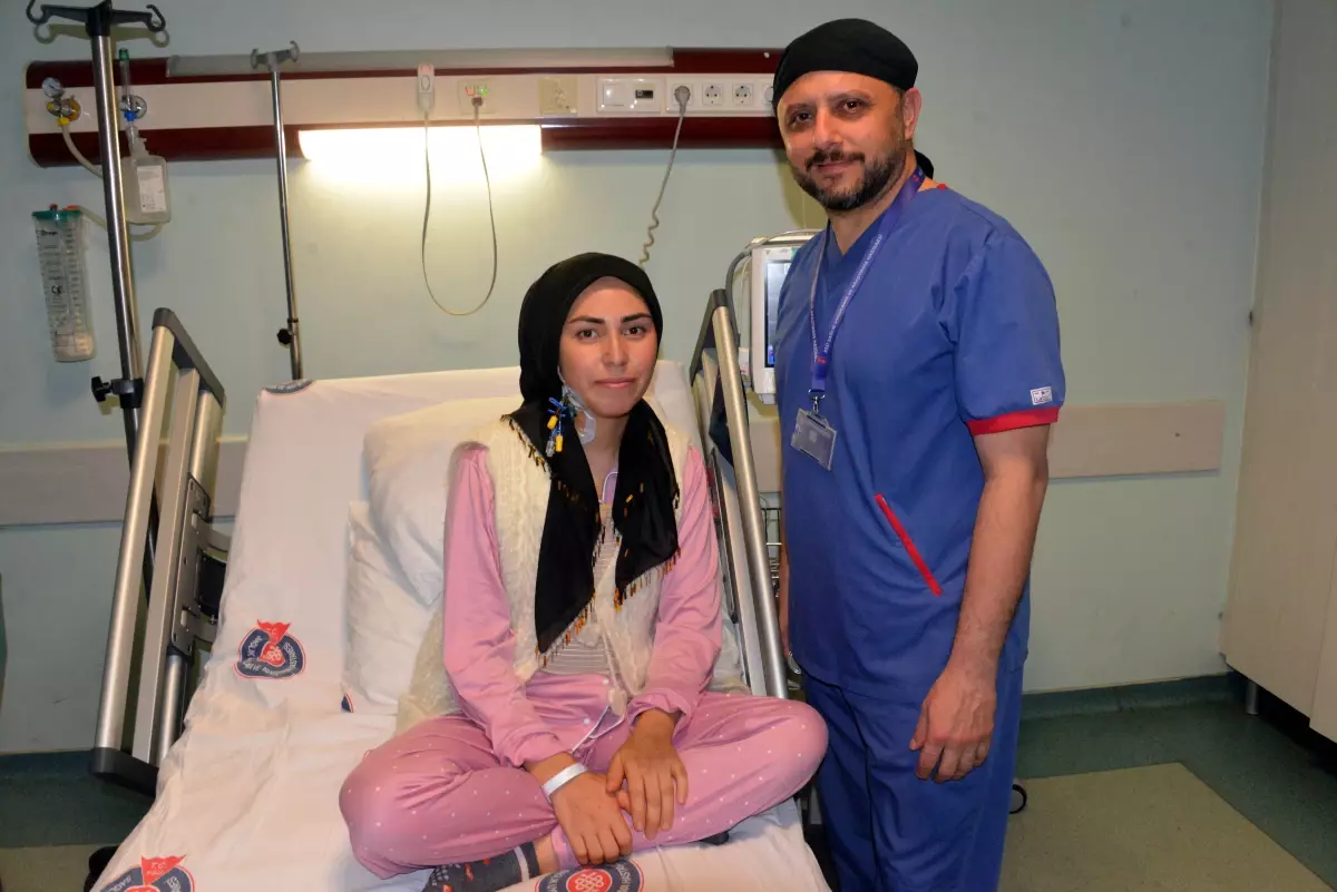 Kalbinde Delik Olan Kadın İki Kez Ameliyat Edildi