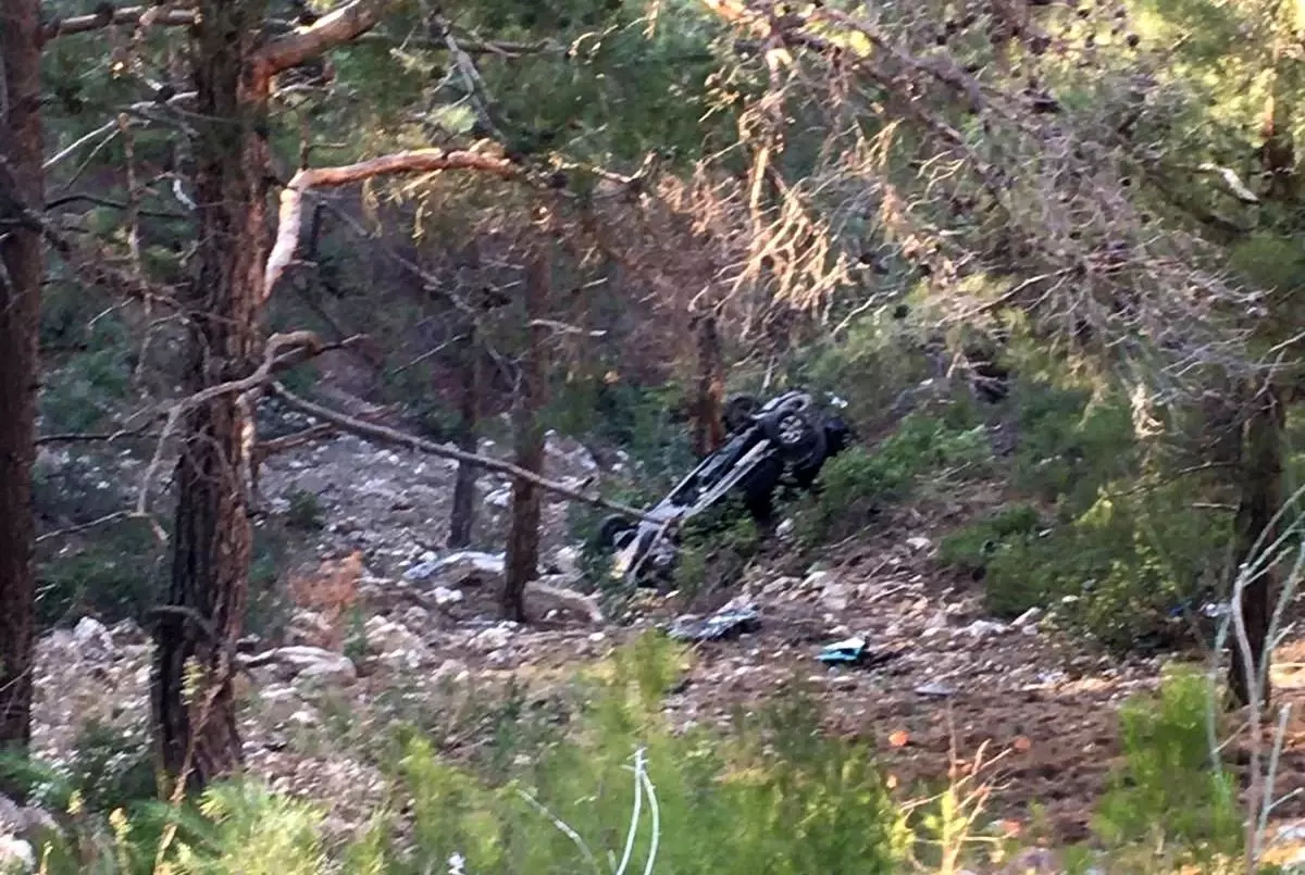 Otomobil uçuruma yuvarlandı, çocuk sürücü hayatını kaybetti