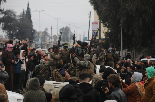 Suriye'de Rakka da terörden temizlendi Suriye'de Rakka da terörden temizlendi