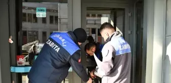 Torbalı'da son kullanma tarihi geçmiş ürün satan iki market mühürlendi