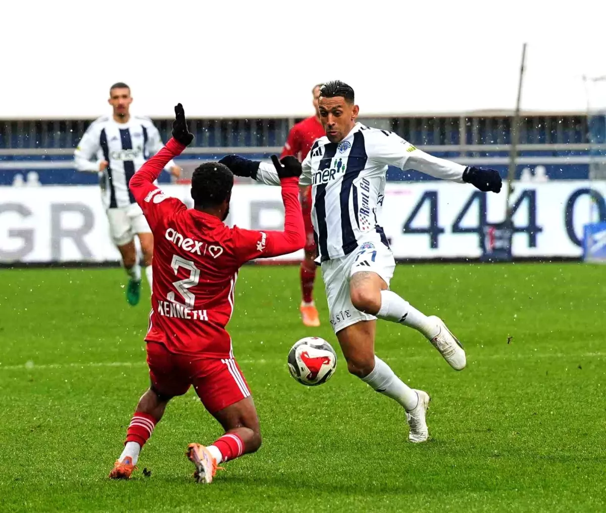 Kasımpaşa - Antalyaspor Maçı Başladı