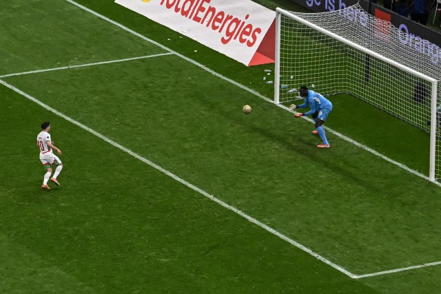 Afrika Kupası finalinde olay! 90+8'de verilen penaltı sonrası sahadan çekildiler