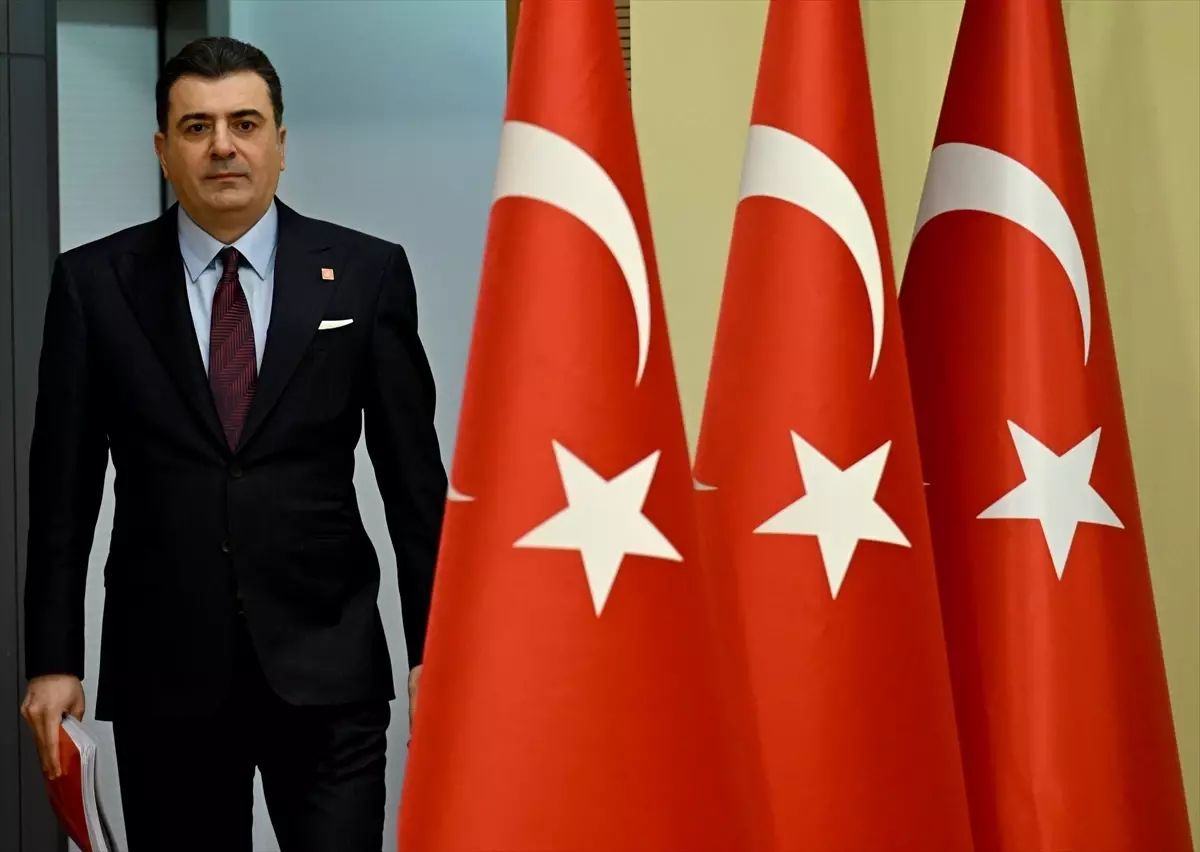 CHP Sözcüsü Emre, MYK gündemine ilişkin basın toplantısı düzenledi Açıklaması