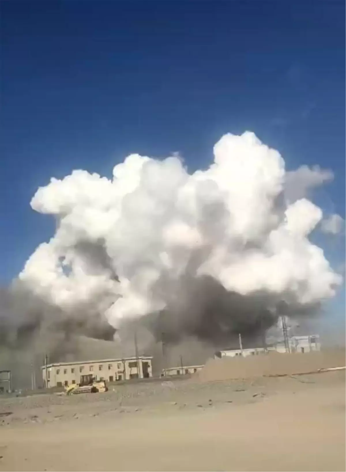 Çin'deki çelik levha fabrikasında patlama: 2 ölü, 84 yaralı