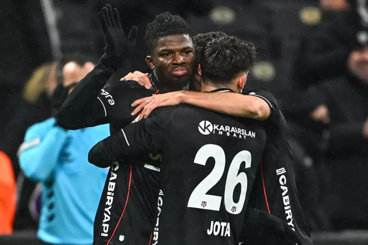 Dolmabahçe’de 905’te mutlu son Beşiktaş, Kayserispor’u son saniyelerde devirdi