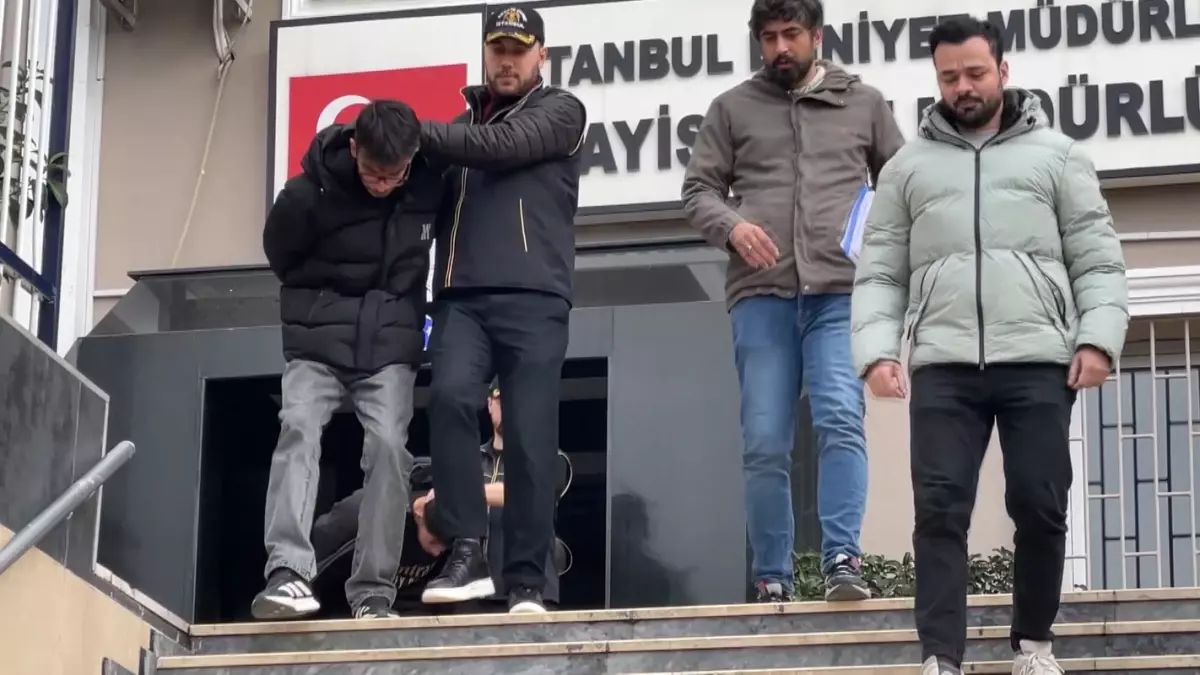 Esenyurt'ta FETÖ Bahanesiyle Dolandırıcılık Yapan 3 Şüpheli Tutuklandı