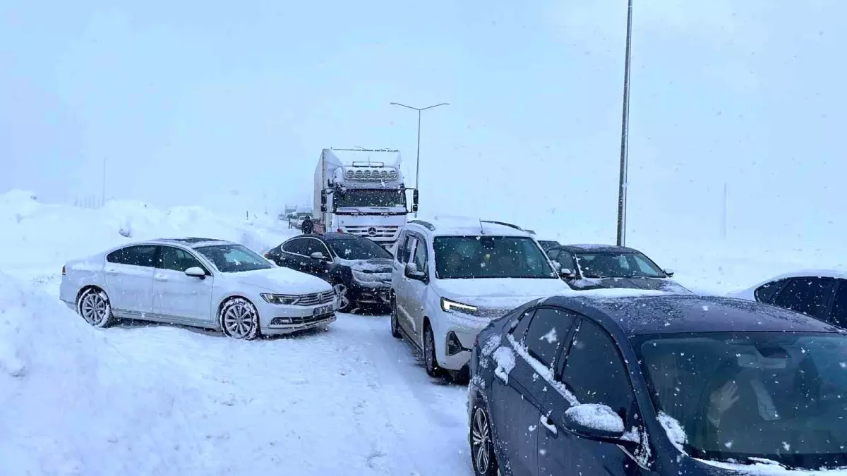 Kar yağışı kazaları beraberinde getirdi