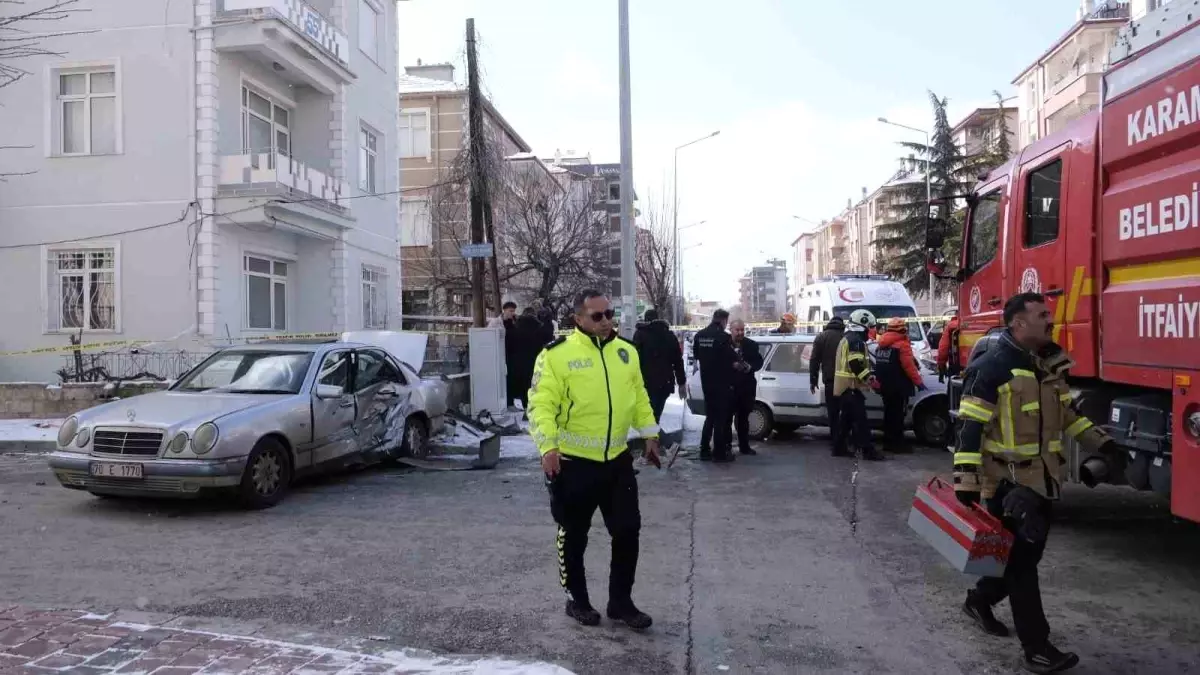 Karaman'da iki otomobilin karıştığı kazada karı koca yaralandı