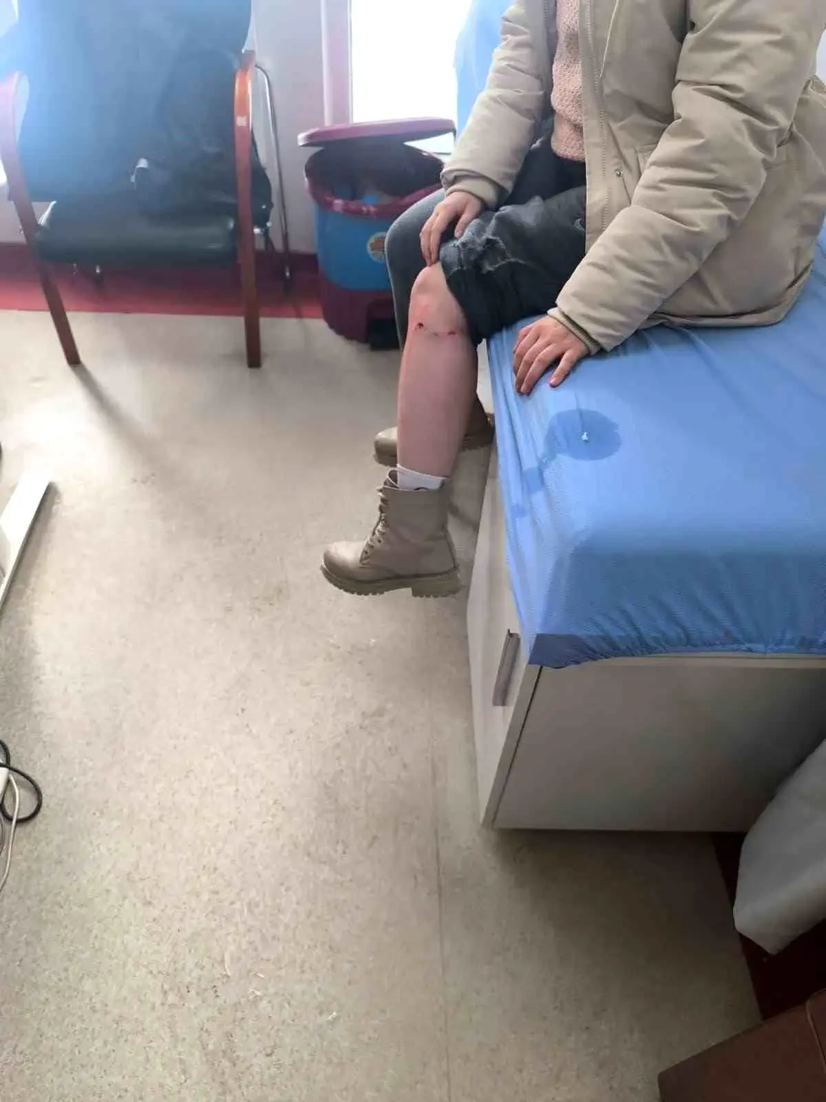 Kayseri'de sokak köpeğinin saldırısına uğrayan çocuk yaralandı