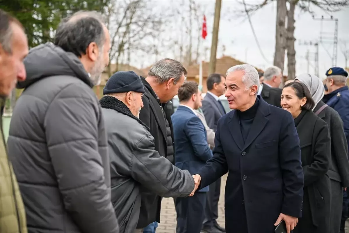 Kırklareli Valisi Turan, Pehlivanköy ilçesinde ziyaretlerde bulundu