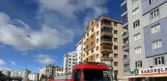 Konya'da çıkan apartman yangınında mahsur kalan anne ve iki çocuğu kurtarıldı