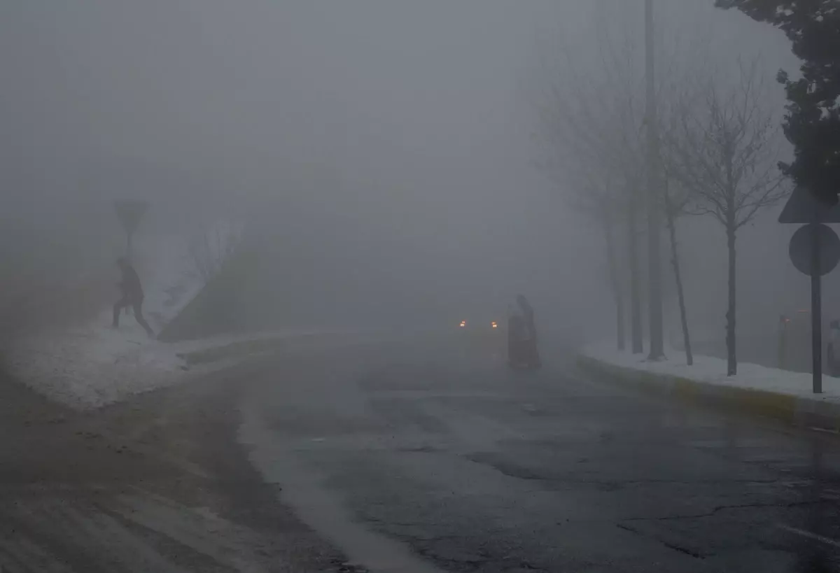 Mardin'de Kar ve Sis Etkili: 2 Kazada 7 Kişi Yaralandı