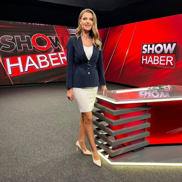 mehmet akif ersoy un eski esi pinar erbas in 19478171 5051 m