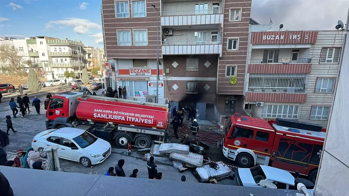 Şanlıurfa'da Yatak Üretim Atölyesinde Yangın