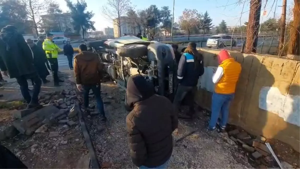 Şanlıurfa'da zincirleme kaza: 2 ölü
