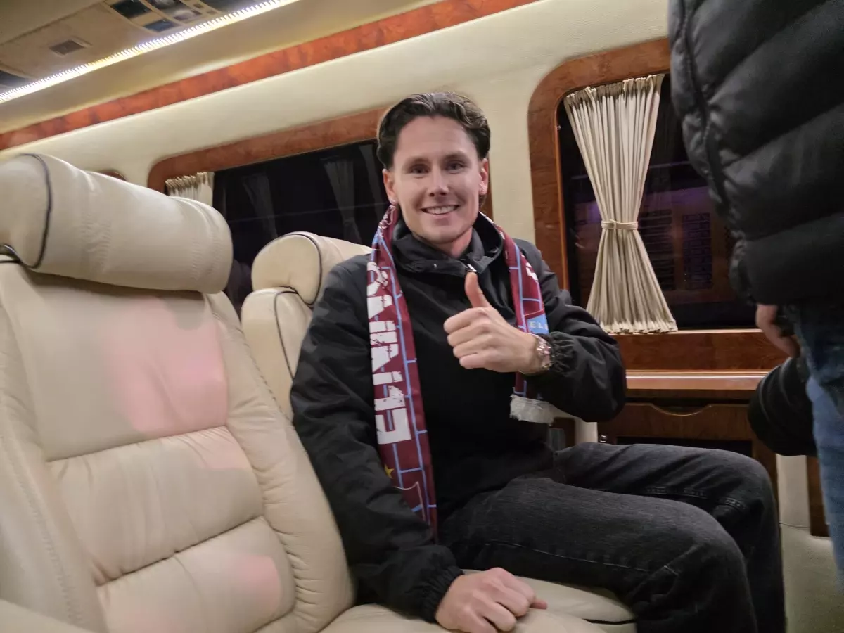 Trabzonspor'un yeni transferi Lovik'e coşkulu karşılama