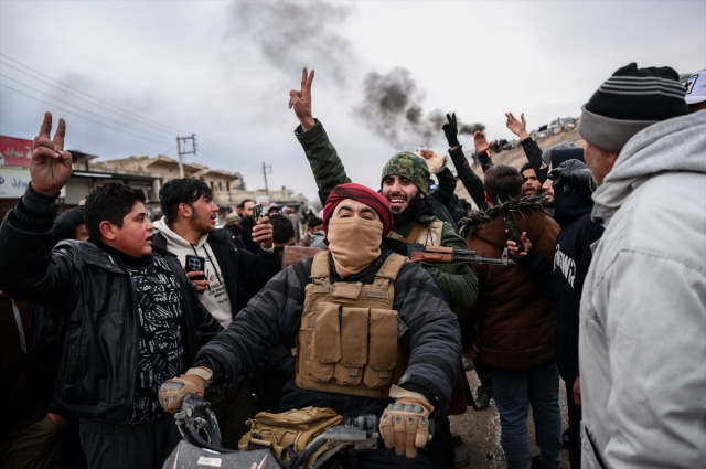 The process leading to the New Syria took shape in 44 hours! Everyone is talking about Shara, but.