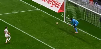 Yıllarca unutulmayacak final! Sahadan çekildiler, geri döndüler, 90+24'te penaltı kurtarıp şampiyon oldular