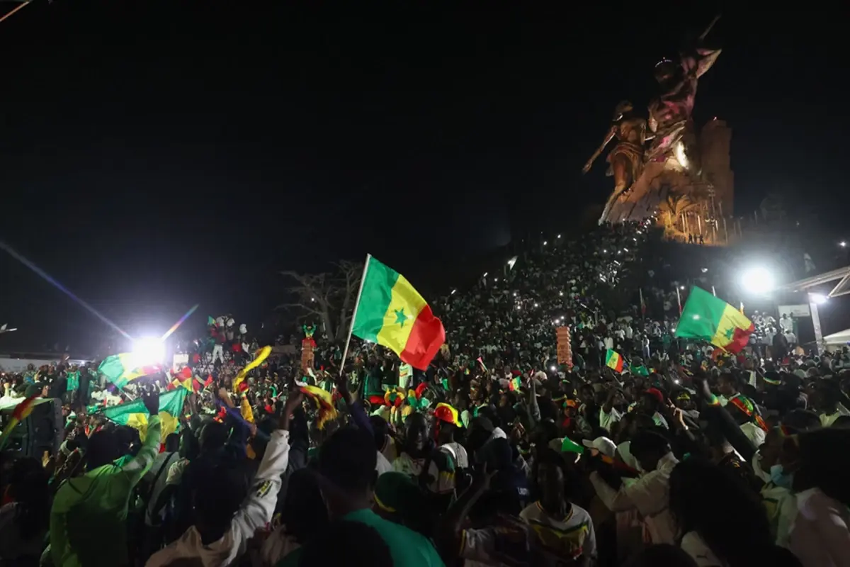 Yıllarca unutulmayacak final! Son düdükle birlikte tüm ülke sokağa döküldü