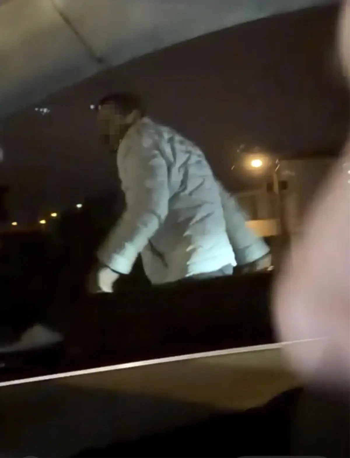 Yol verme tartışmasında 2 kişiyi bıçakla yaralayan şahıs tutuklandı