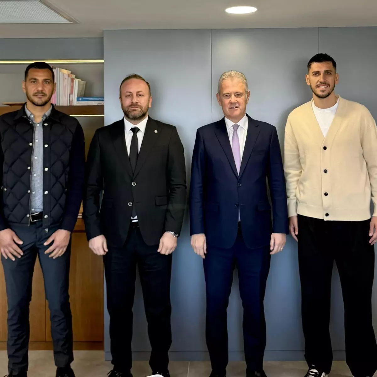 Altay'da Başkan Sinan Kanlı, Mahmut Özgener ile bir araya geldi