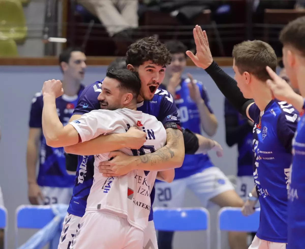 Altekma, Portekiz'de Benfica önünde