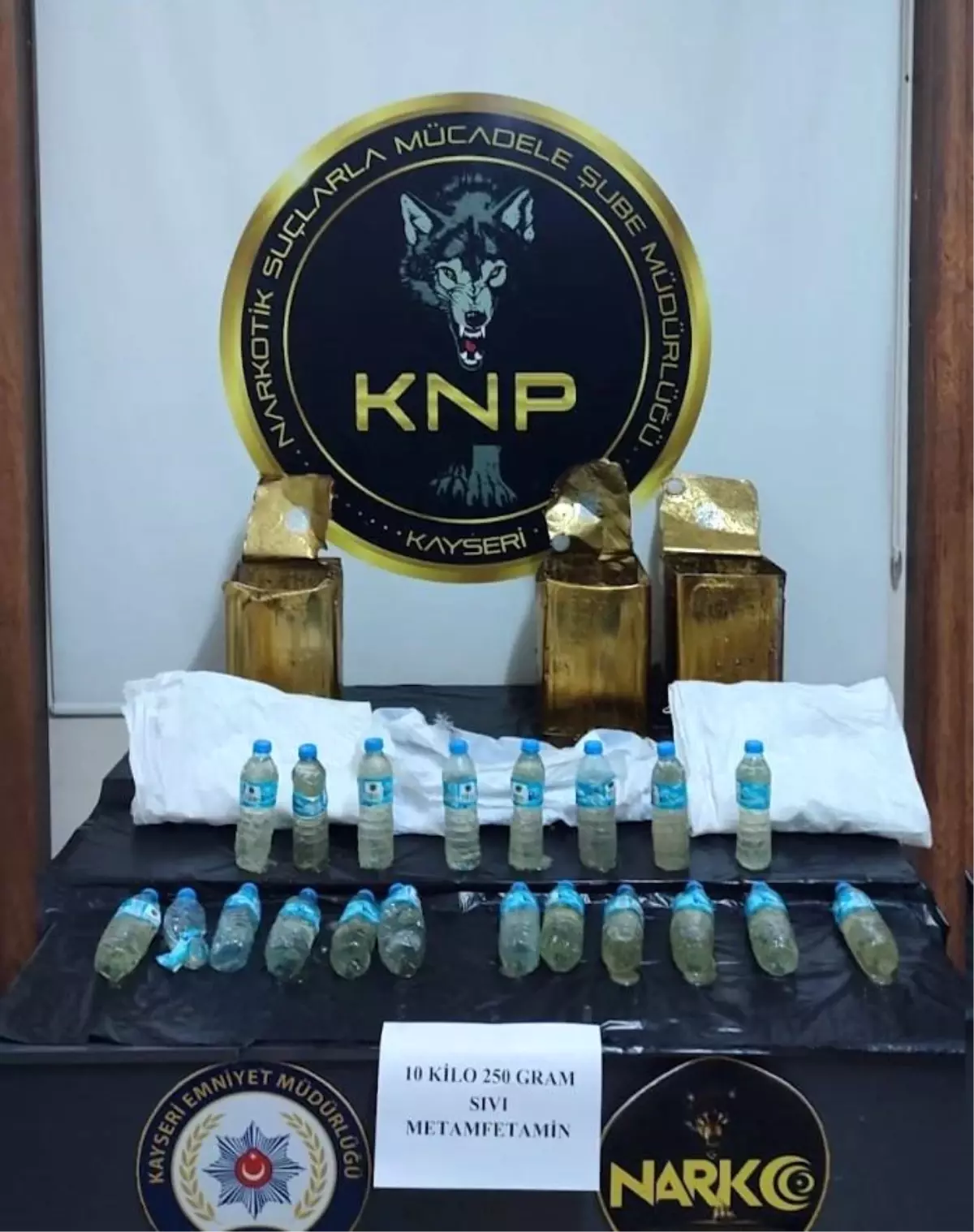 Bal tenekeleri içinde uyuşturucuyla yakalanan sanık: "Ev almayı teklif ettiler"