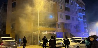 Bilecik'te bir iş yerinde çıkan yangında 5 kişi dumandan etkilendi