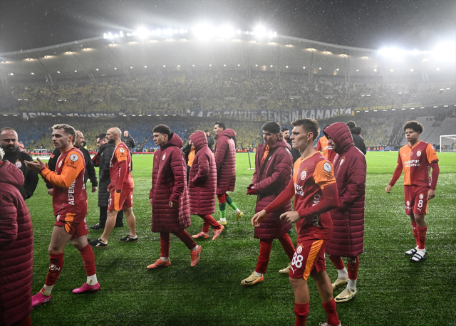 galatasaray antrenoru ismael garcia gomez den 19484498 2520 m