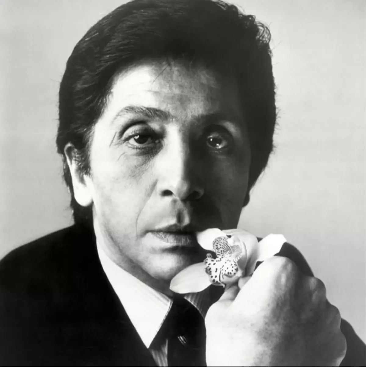 İtalyan moda tasarımcısı Valentino hayatını kaybetti