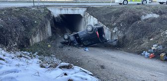 Kastamonu'da alt geçide düşen hafif ticari aracın sürücüsü hayatını kaybetti