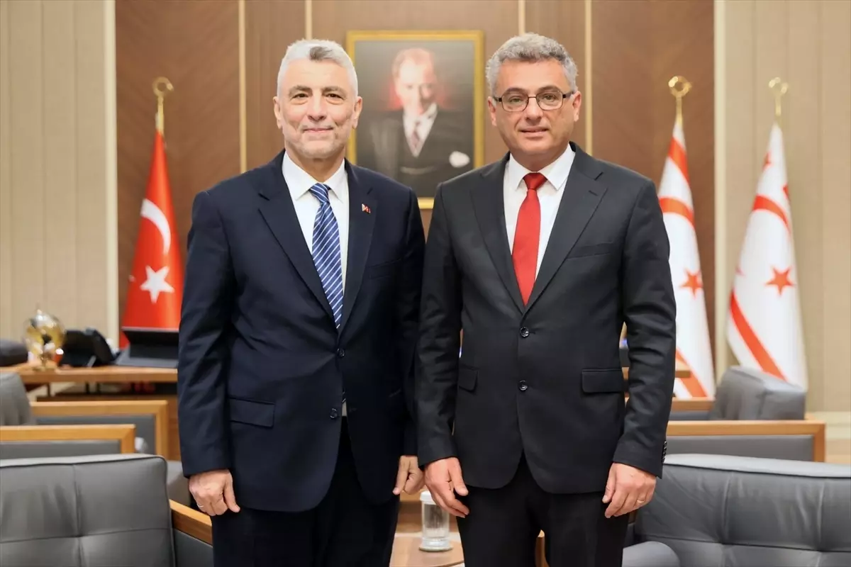 KKTC Cumhurbaşkanı Erhürman, Ticaret Bakanı Bolat ile görüştü