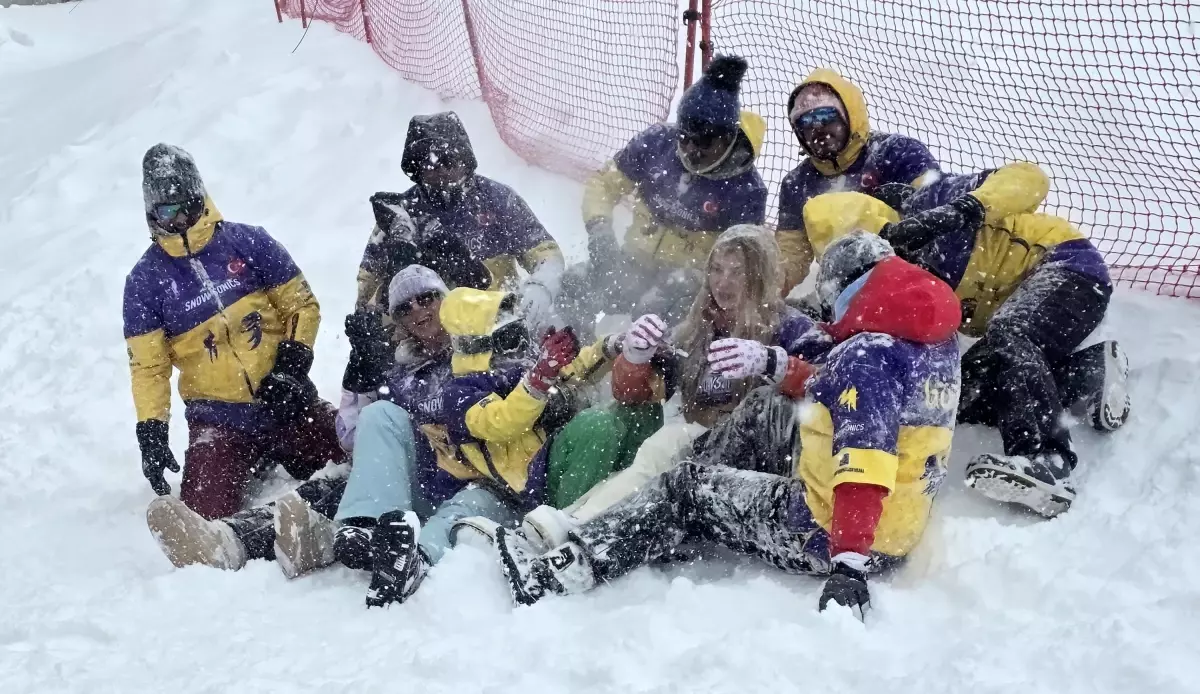 Palandöken'de kar kalınlığı 230 santimetreye ulaştı