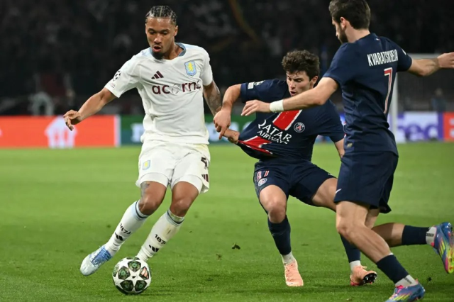 sezonu kapatti fenerbahce aston villa maci 19483924 1563 m