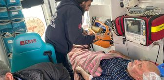 Siirt'te yolları kardan kapanan köylerdeki hastalar ekiplerce hastanelere ulaştırıldı