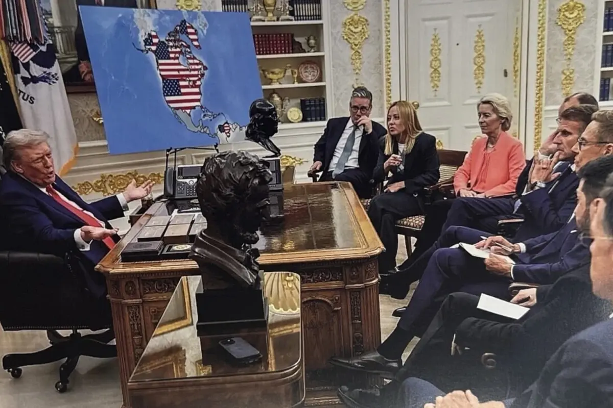 Trump'ın yapay zeka aşkı! Herkes fotoğraftaki haritaya takıldı