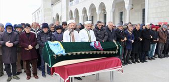 Türk amatör futbolunun sembol isimlerinden Hatay Yurdakul'un cenazesi Trabzon'da defnedildi
