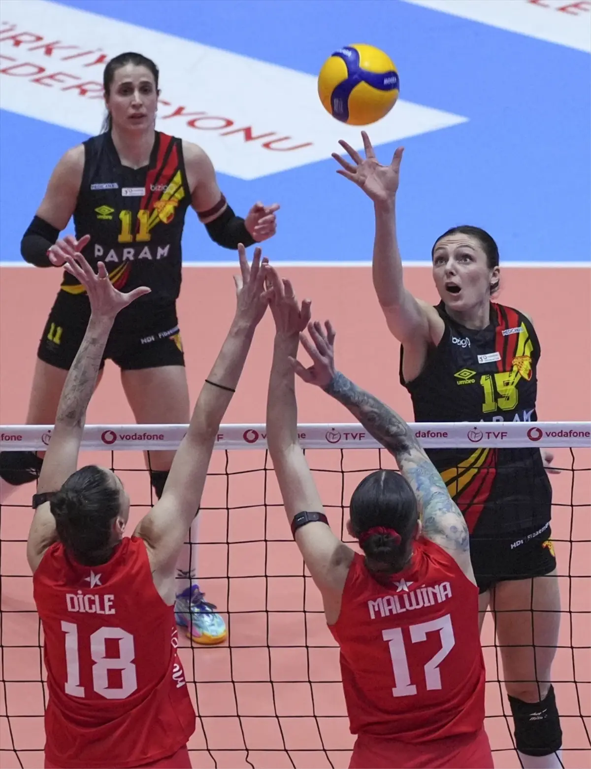 Voleybol: Sultanlar Ligi